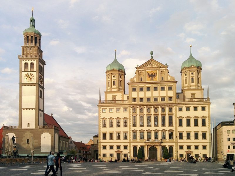 Ausblick Auf Das Rathaus In Augsburg